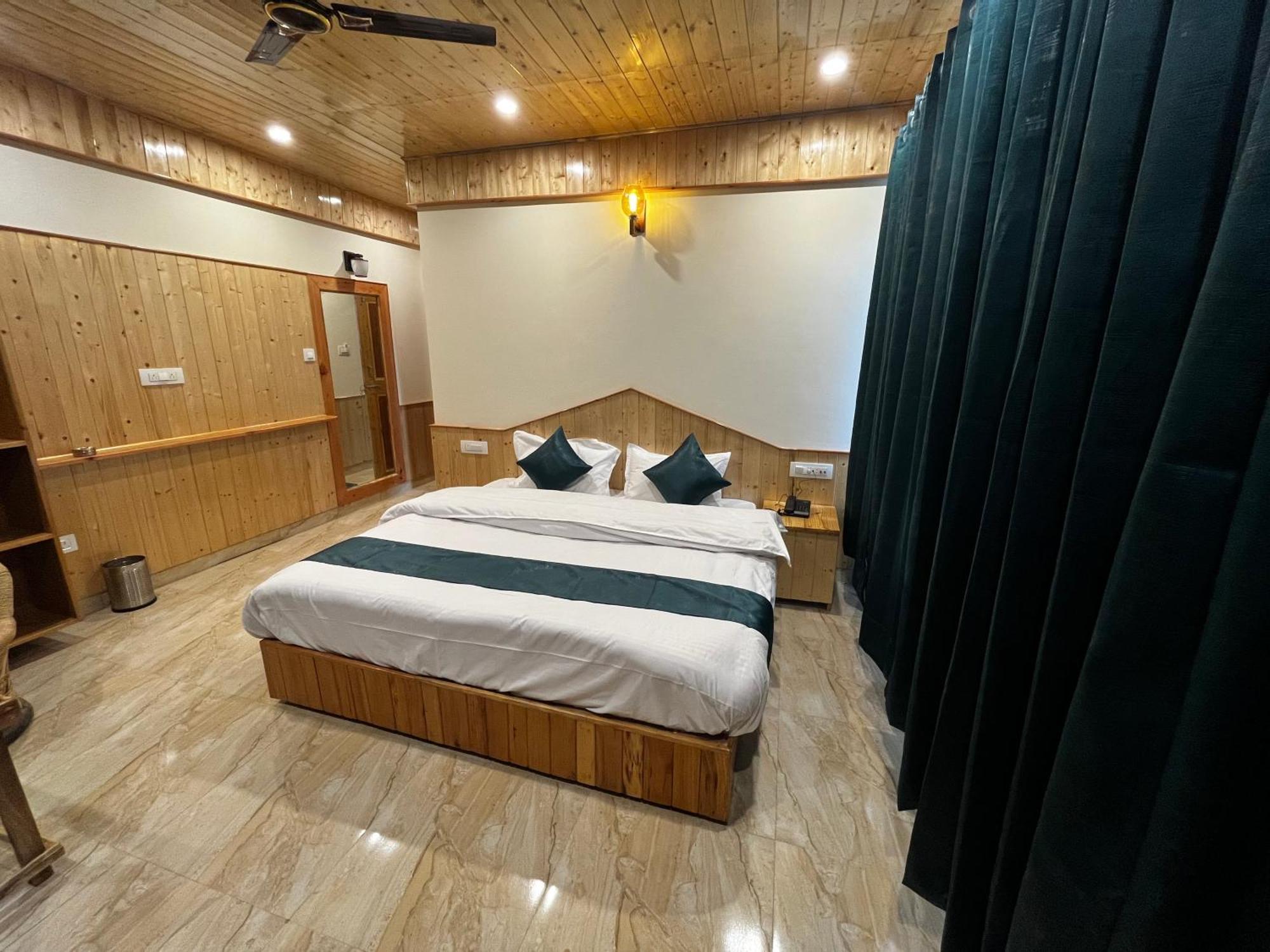 Hotel Mid Orchard Kasol L River Side -Pure Veg Hotel Eksteriør bilde