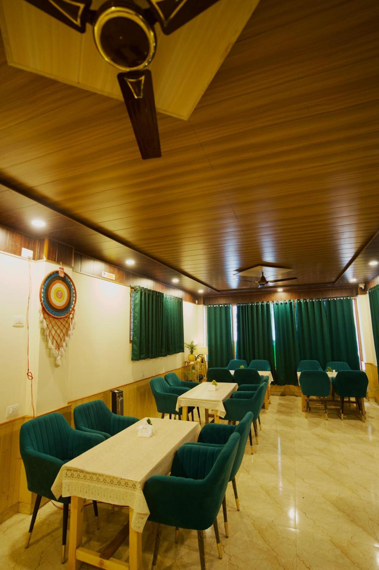 Hotel Mid Orchard Kasol L River Side -Pure Veg Hotel Eksteriør bilde