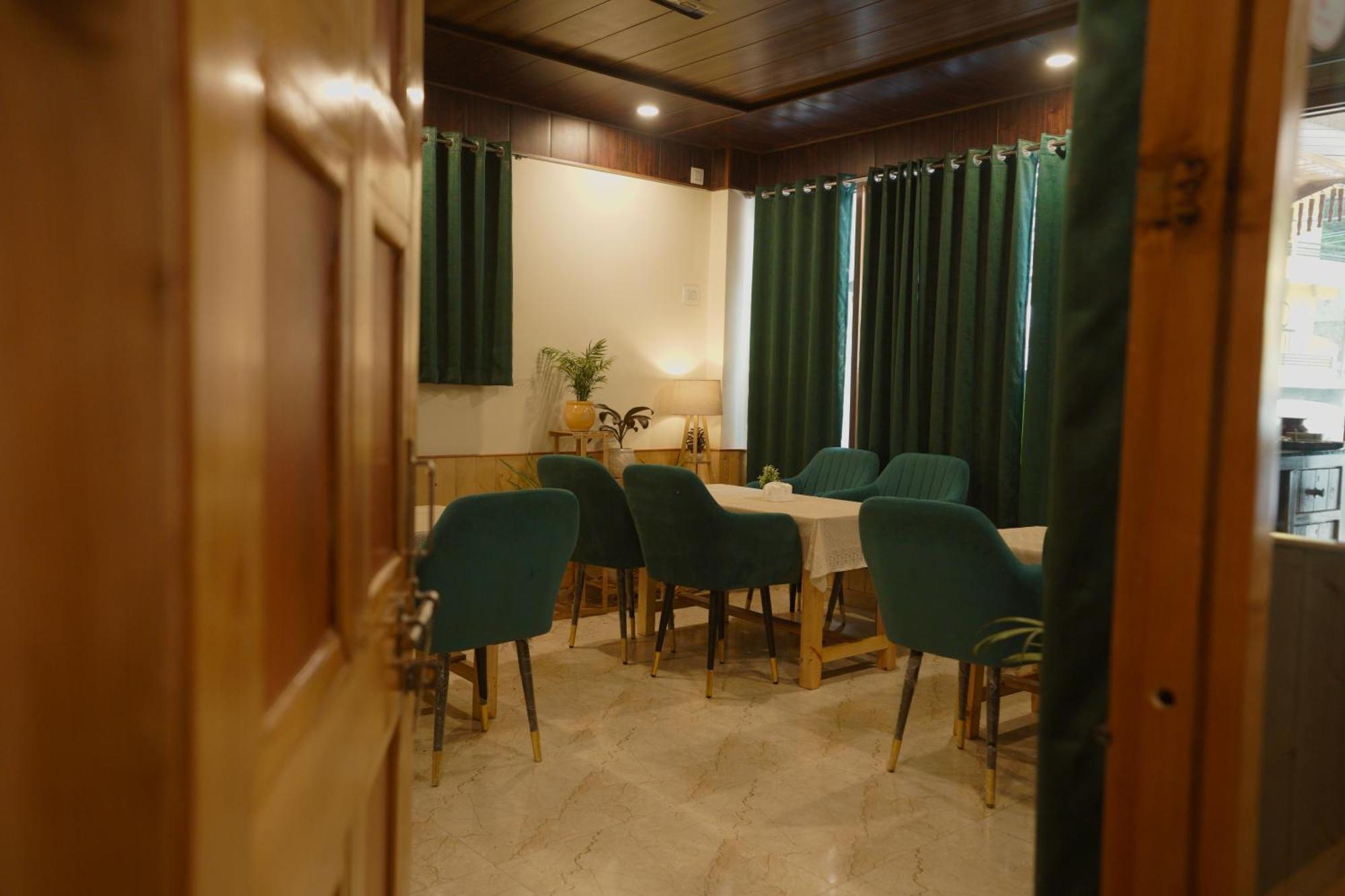 Hotel Mid Orchard Kasol L River Side -Pure Veg Hotel Eksteriør bilde